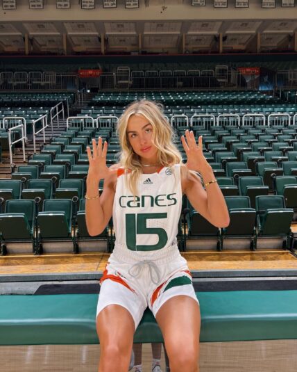 Hanna Cavinder showing off her jersey.