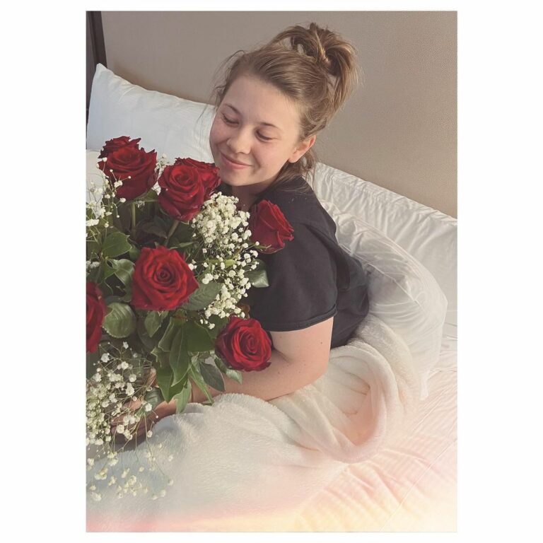 Bindi Irwin Breaks Silence On Her 'Healing' After Endometriosis Surgery