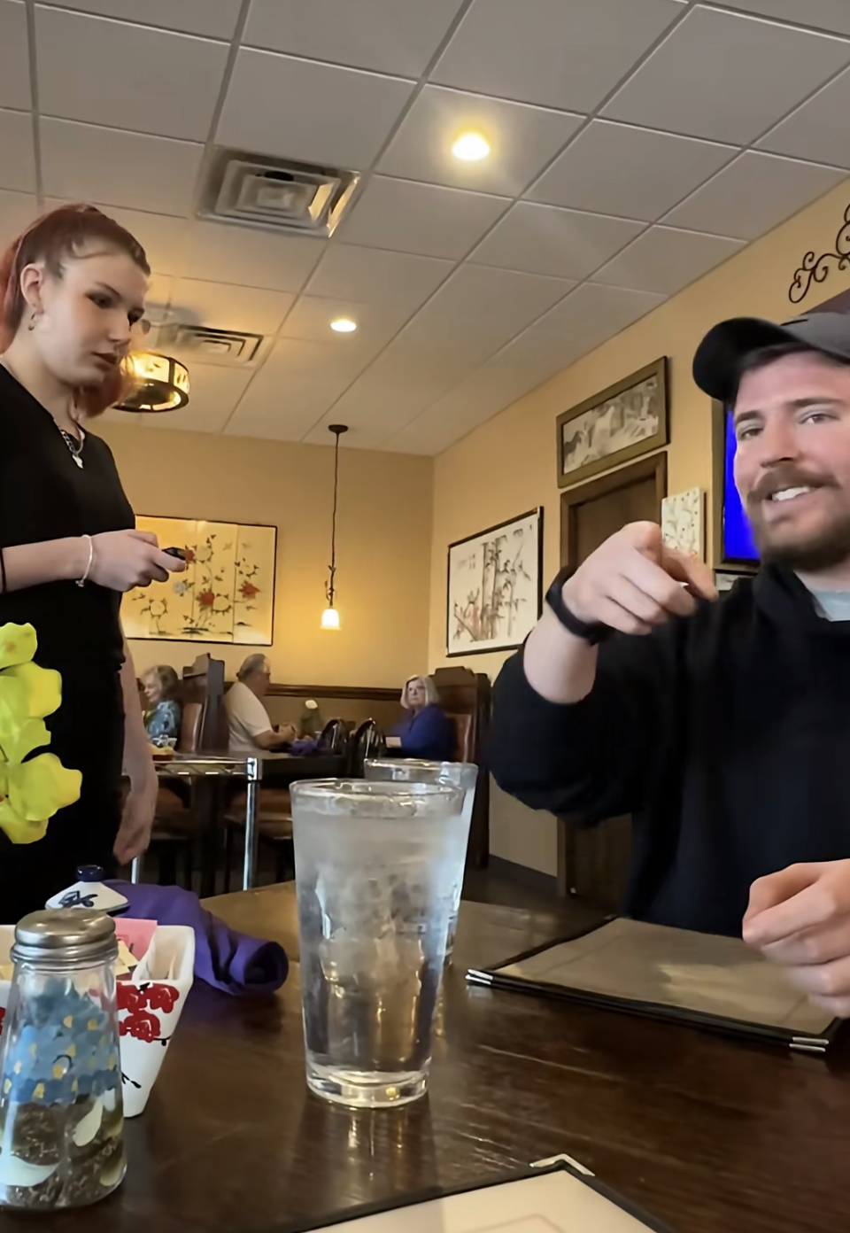 MrBeast tips waitress a car