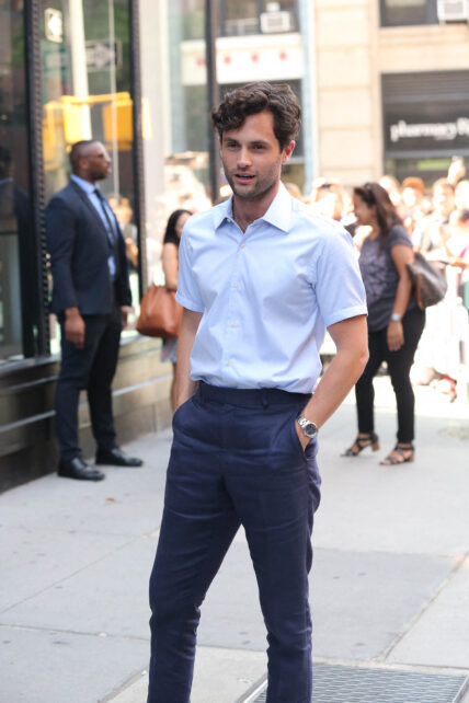 You star Penn Badgley