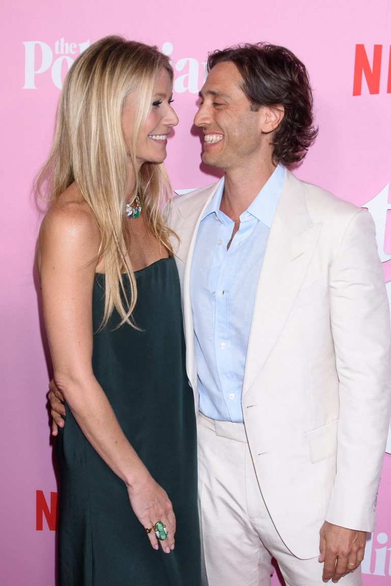 Gwyneth Paltrow's Kids Attest To Her Horrible 'Half Day Of Skiing'