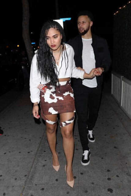 Stephen Curry and Ayesha Curry grab dinner at the Delilah restaurant