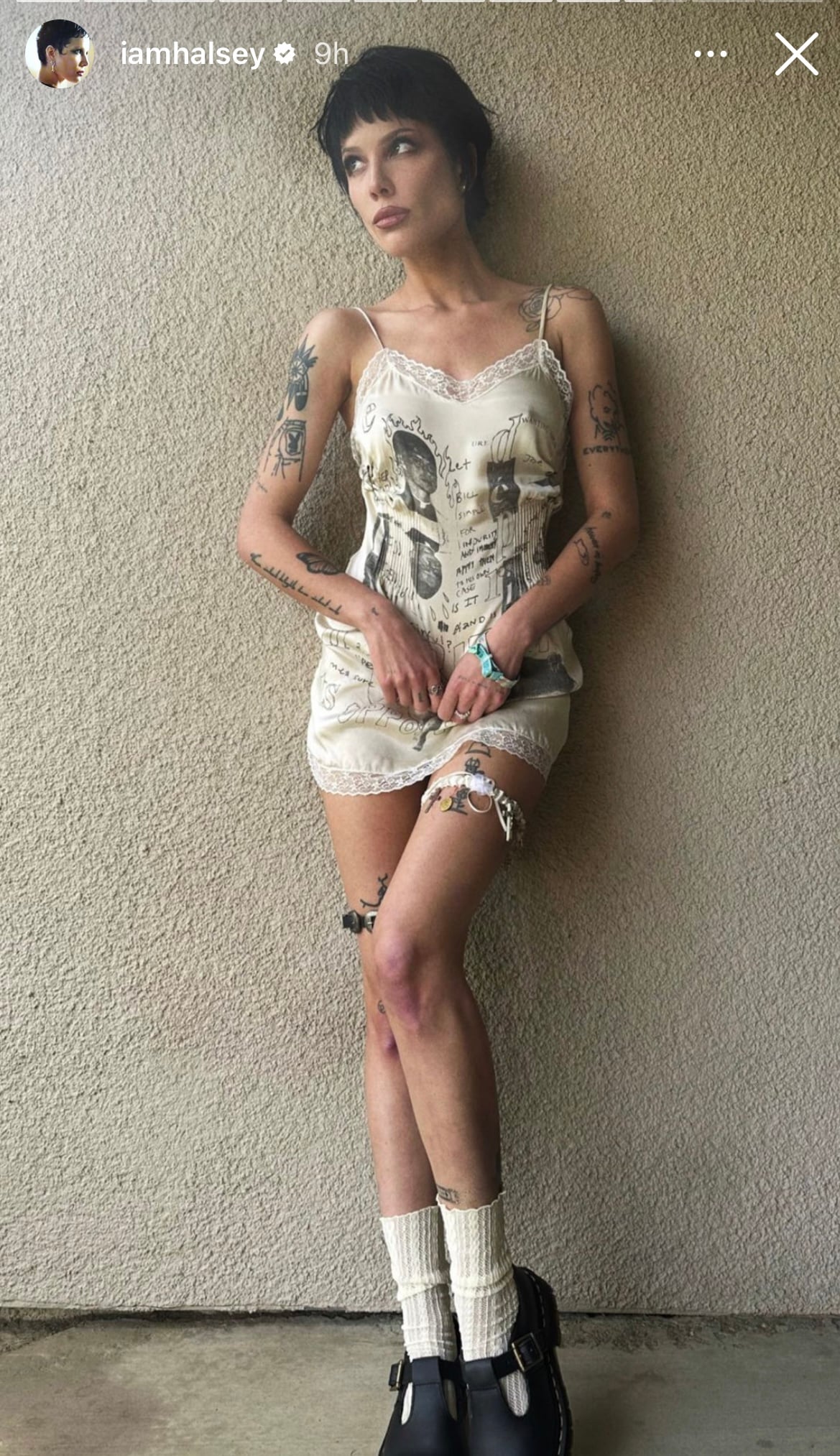 Halsey gives off angelic gothic vibes