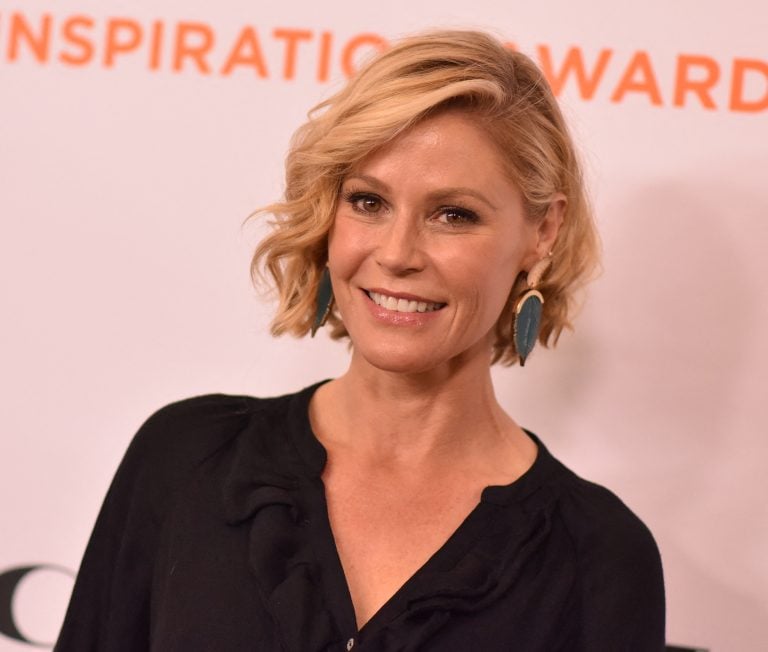 Julie Bowen at Inspiration Awards benefiting Step Up Luncheon
