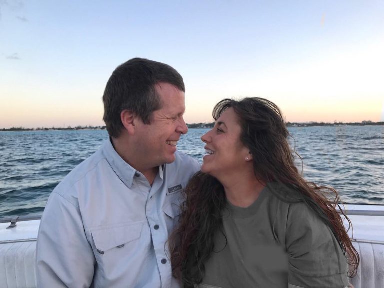 The Duggar family parents Michelle Duggar Husband Jim Bob Duggar