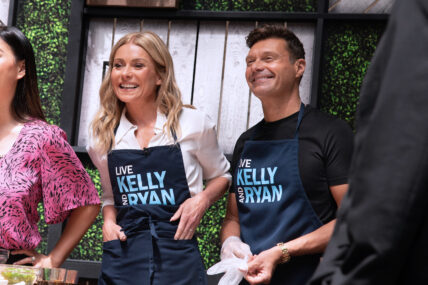 Ryan Seacrest Hosts Farewell 'LIVE' Dinner With Cast And Crew