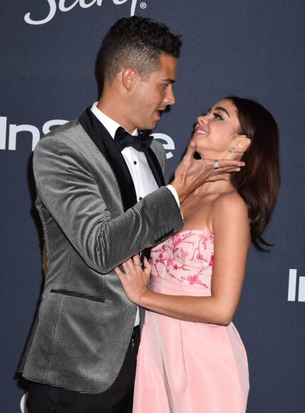 Wells Adams and Sarah Hyland