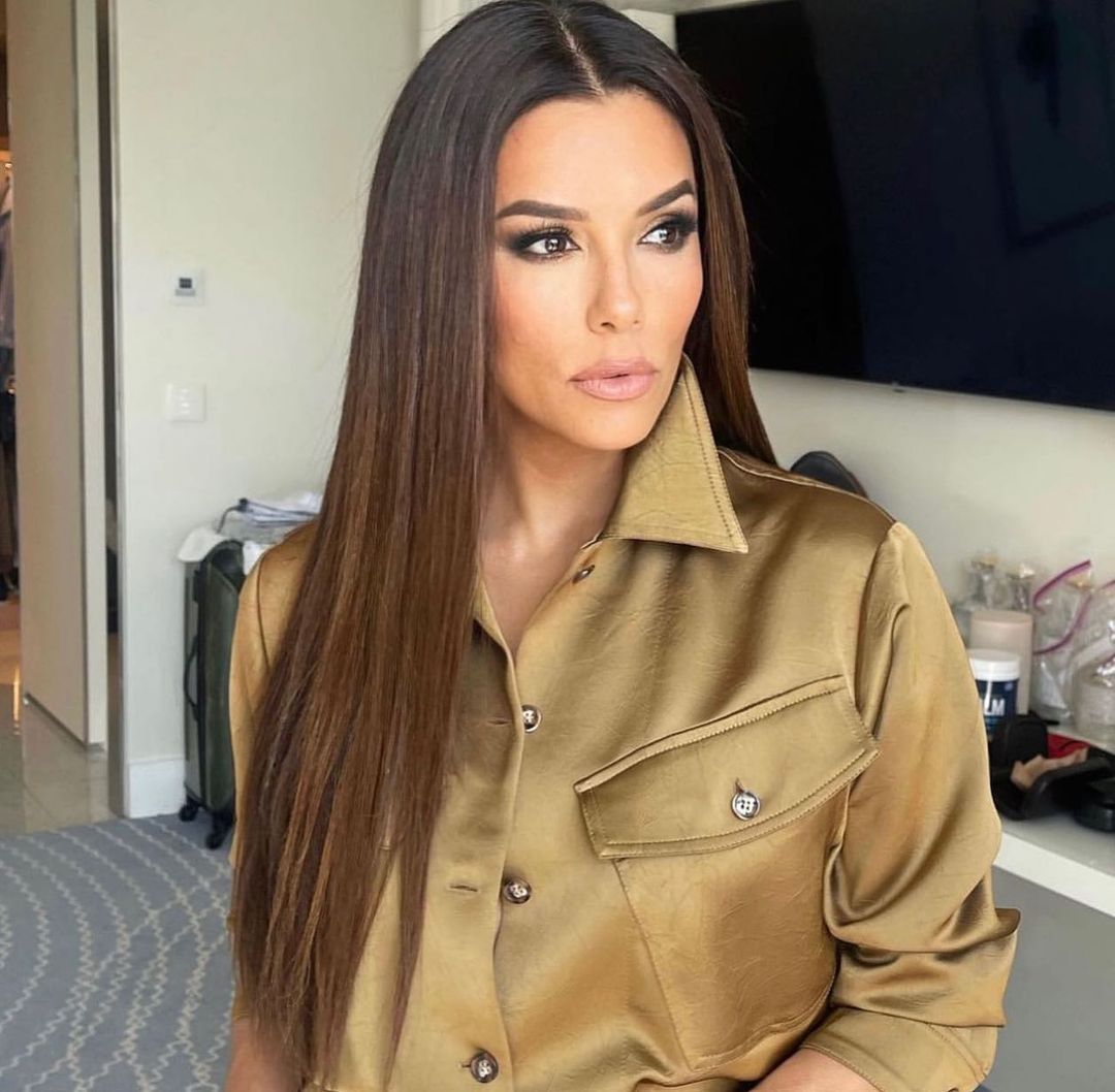 Eva Longoria flaunts ageless beauty in new pics