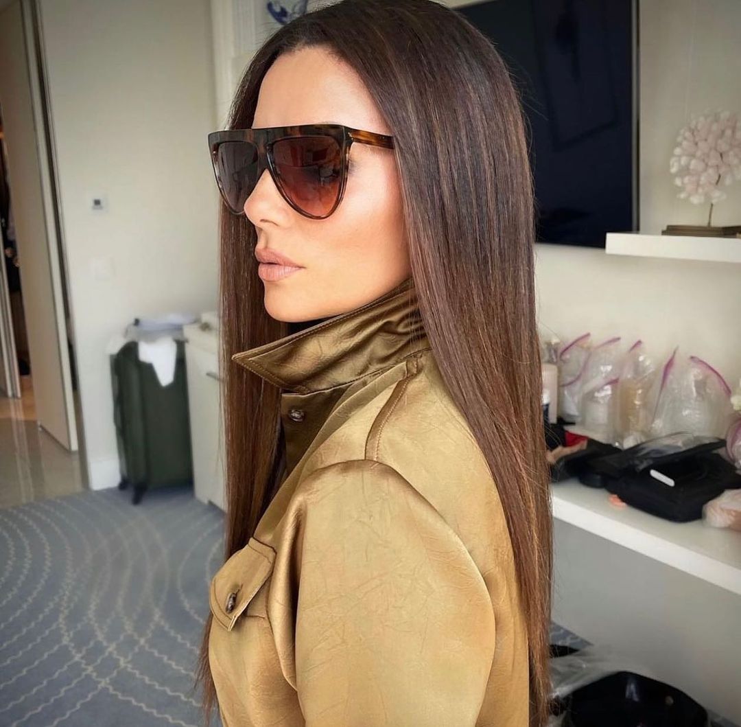 Eva Longoria flaunts ageless beauty in new pics