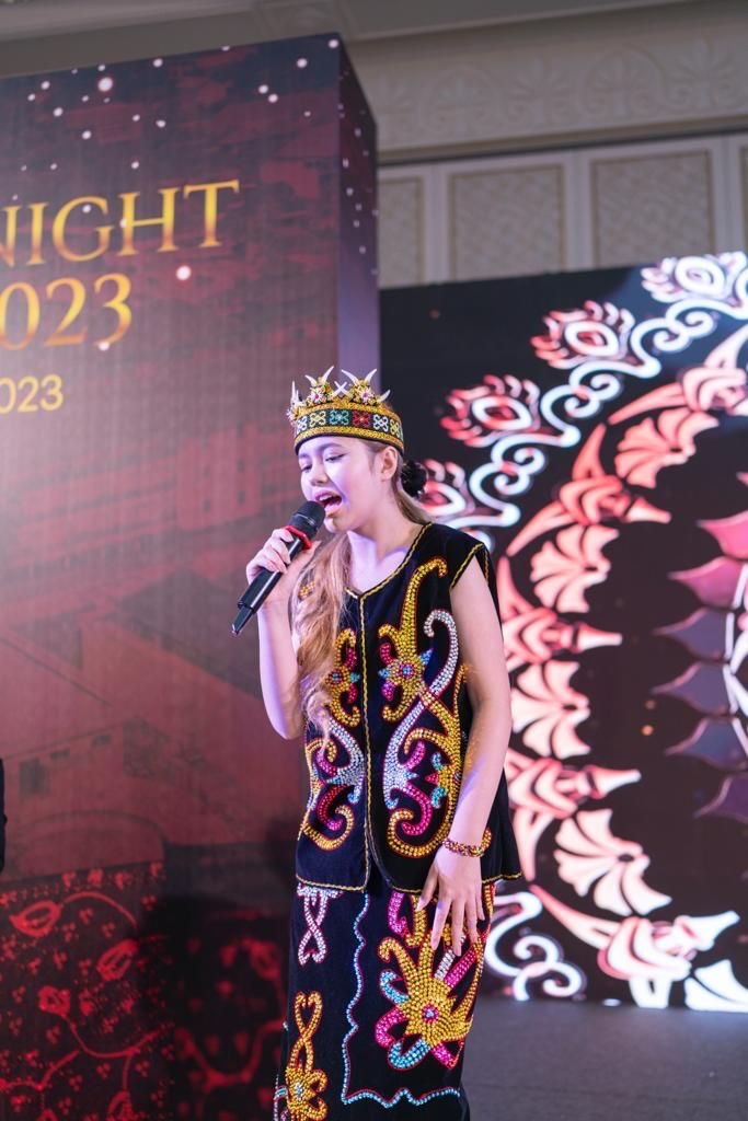 Is Dubai-Born Teenage Pop Star Célinedee Matahari The Next Taylor Swift?!