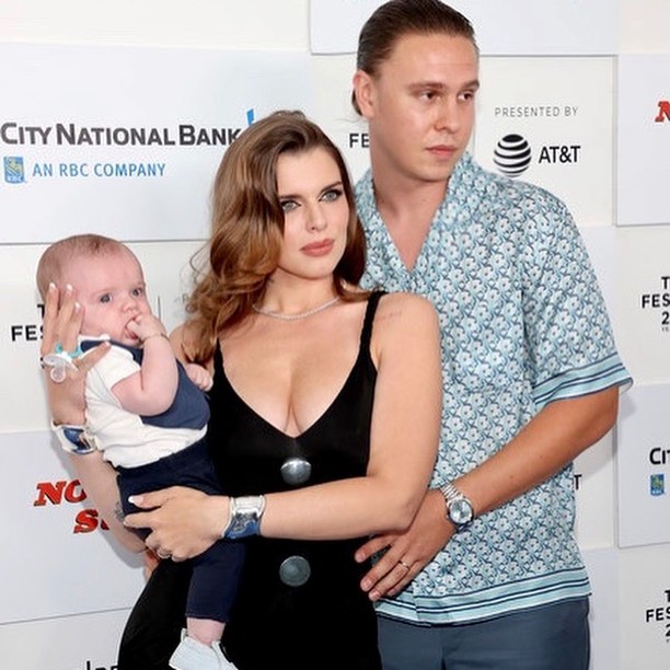 Julia Fox with her son