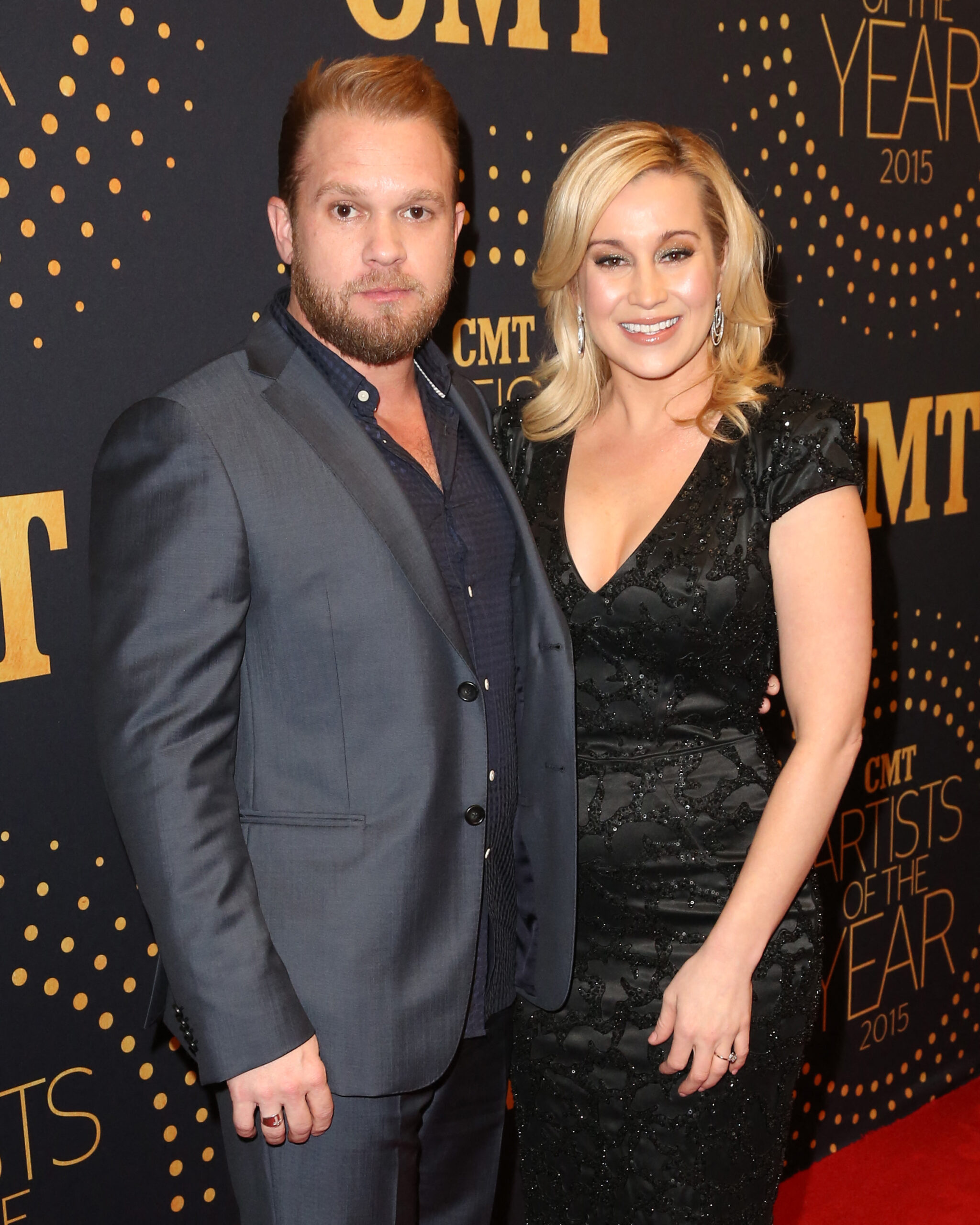 Kellie Pickler and her husband Kyle Jacob on the red carpet