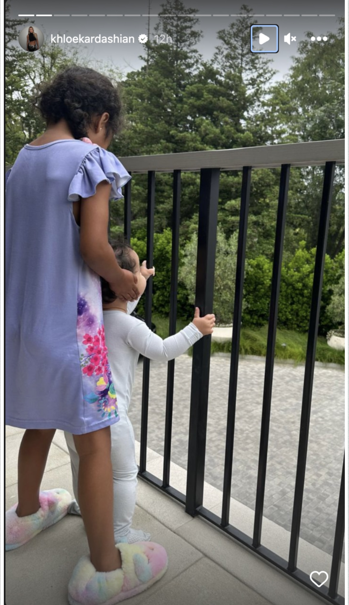 Khloe Kardashian dotes on children True and Tatum in new picture