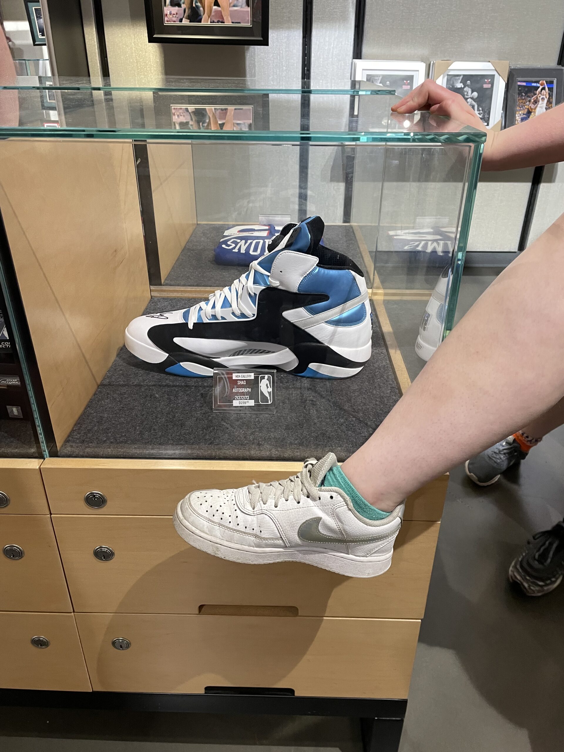 Jazzy comparing her shoe to Shaq's shoe