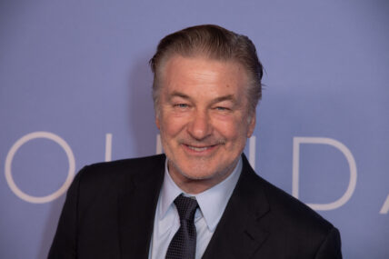Alec Baldwin stuck in plane for six and a half hours