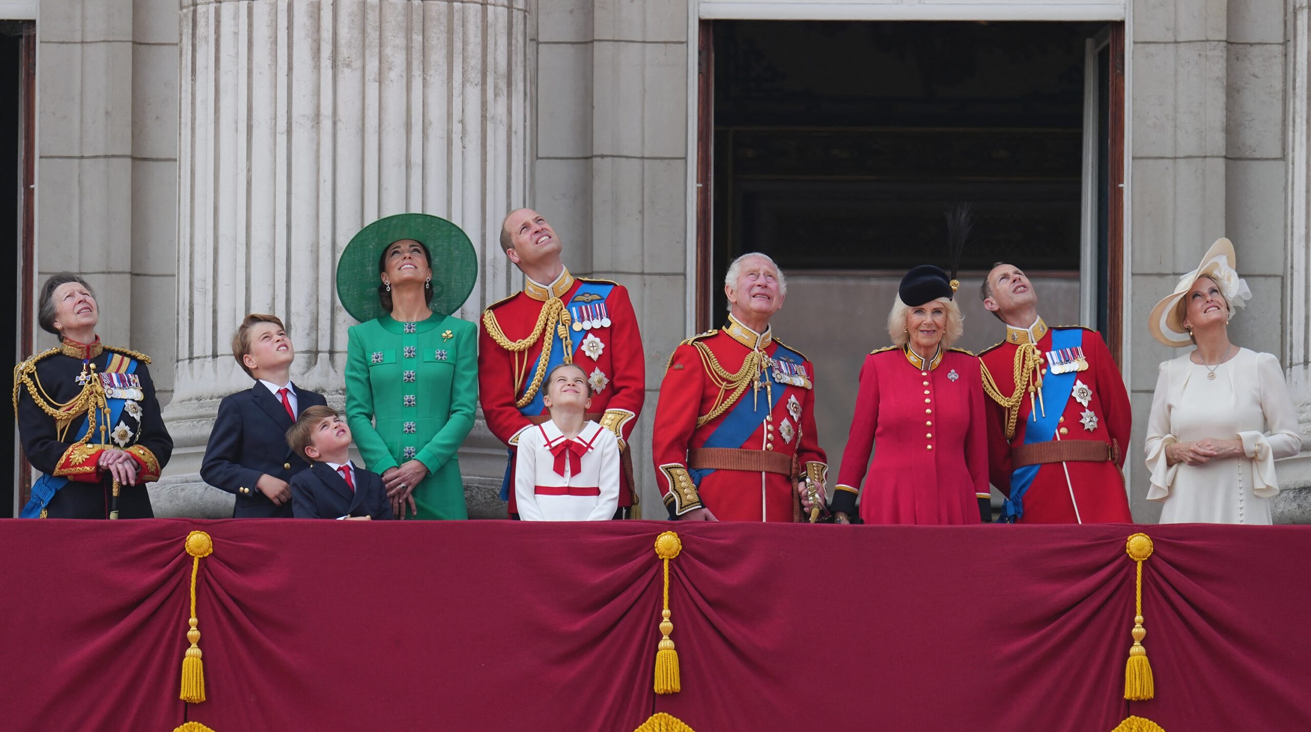 Prince William And His Kids Are The Most ADORABLE Bunch In Cute Father's Day Post