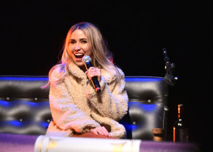Kaitlyn Bristowe In Pink Bathing Suit Is 'Buzzed Boat Barbie'