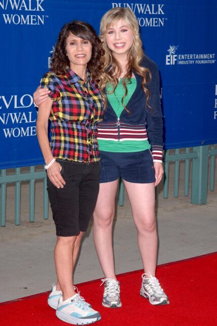 Debra McCurdy and Jennette McCurdy16th annual EIF Revlon Run/Walk for Women