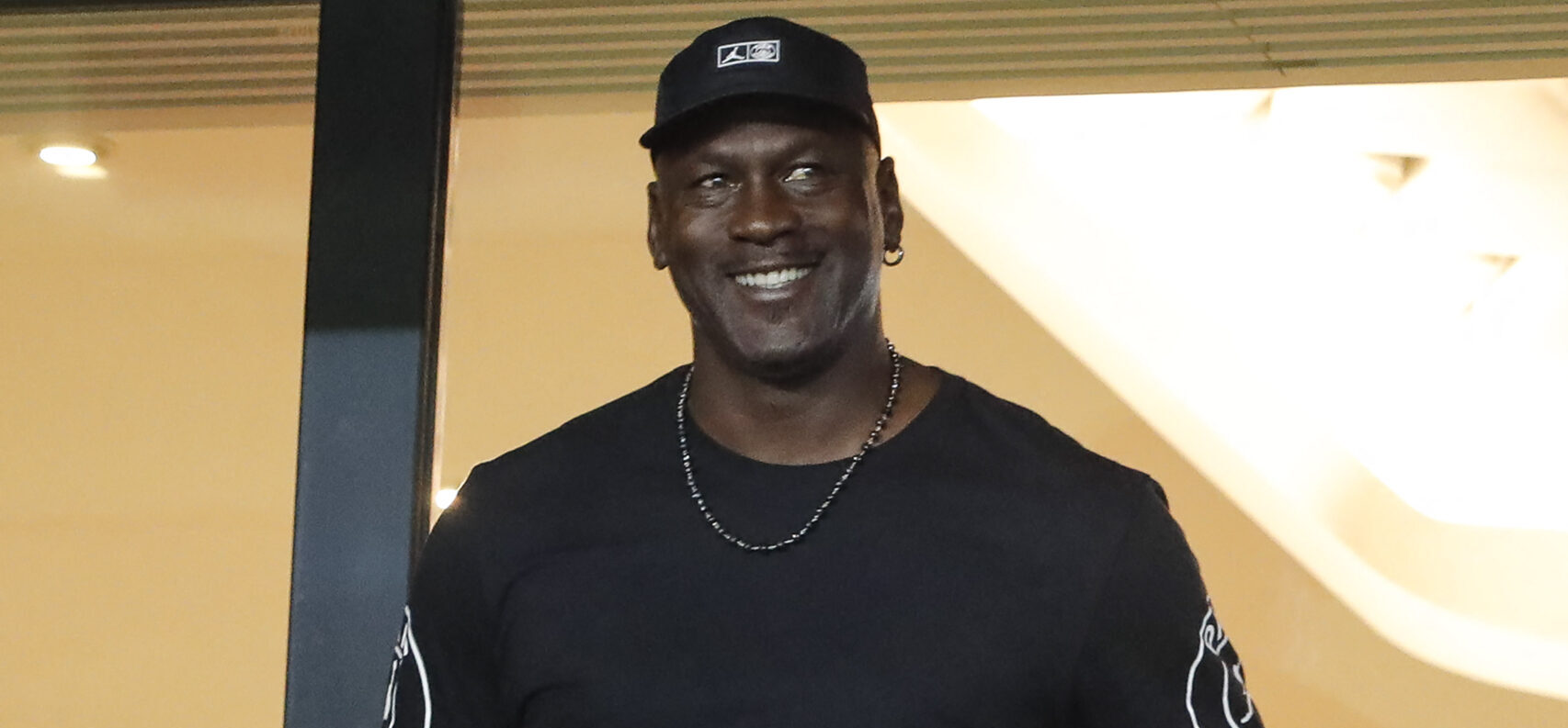 O novo visual de Michael Jordan está ligado a problemas de saúde anteriores
