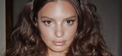 Emily Ratajkowski close up