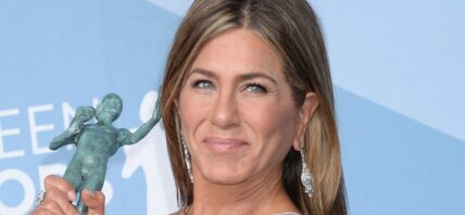Jennifer Aniston close up
