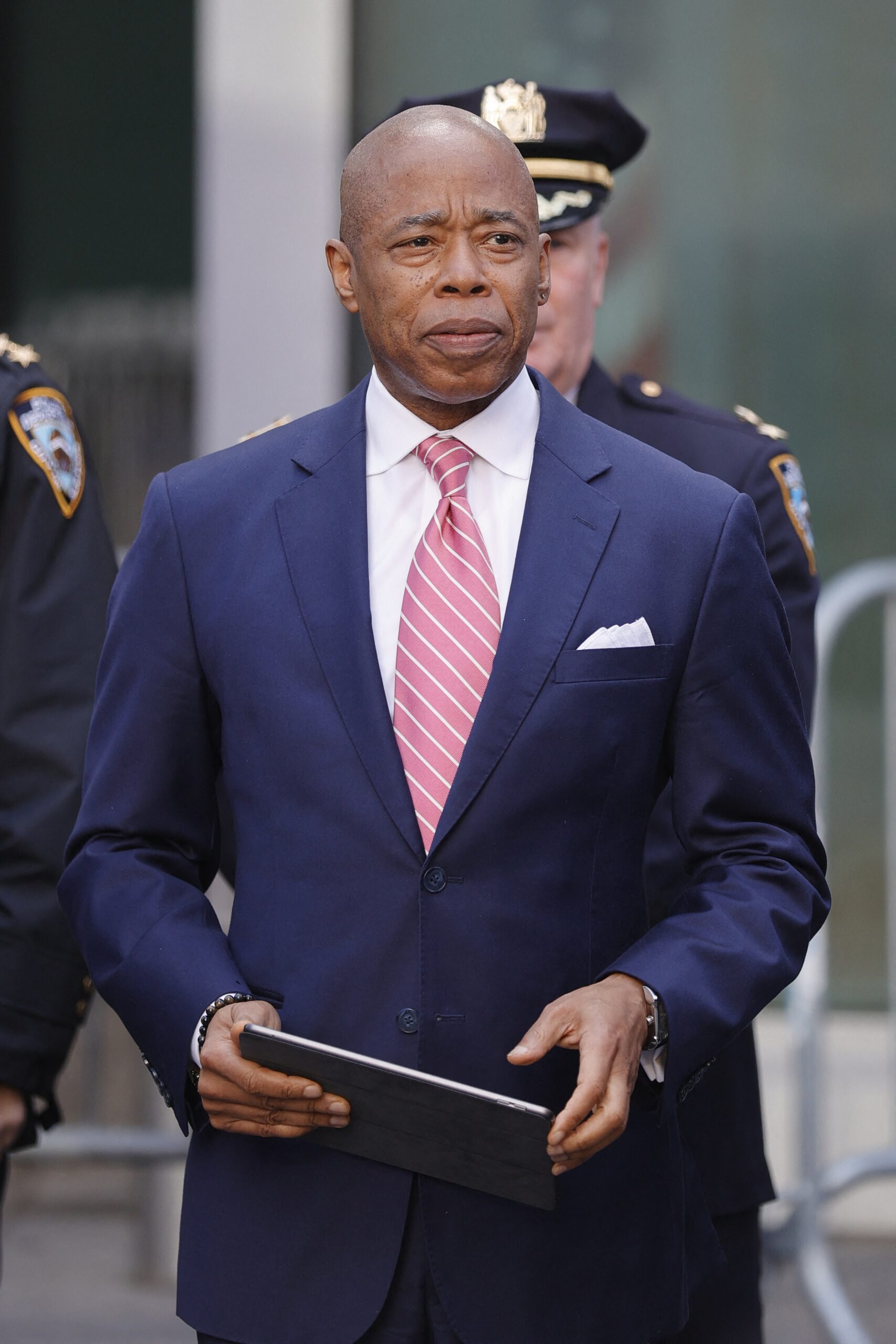 Shocking Video Shows Rats Running Out Of A Homeless Man’s Blanket In NYC Subway Platform