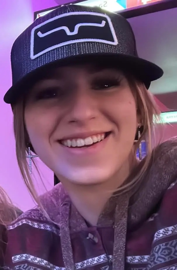 17-Year-Old Girl Missing, Last Spotted Getting Into Unknown Vehicle