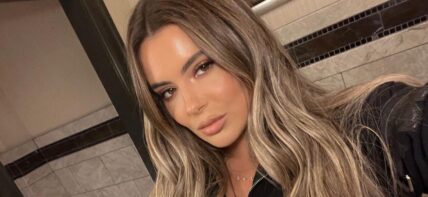 Brielle Biermann takes a selfie.