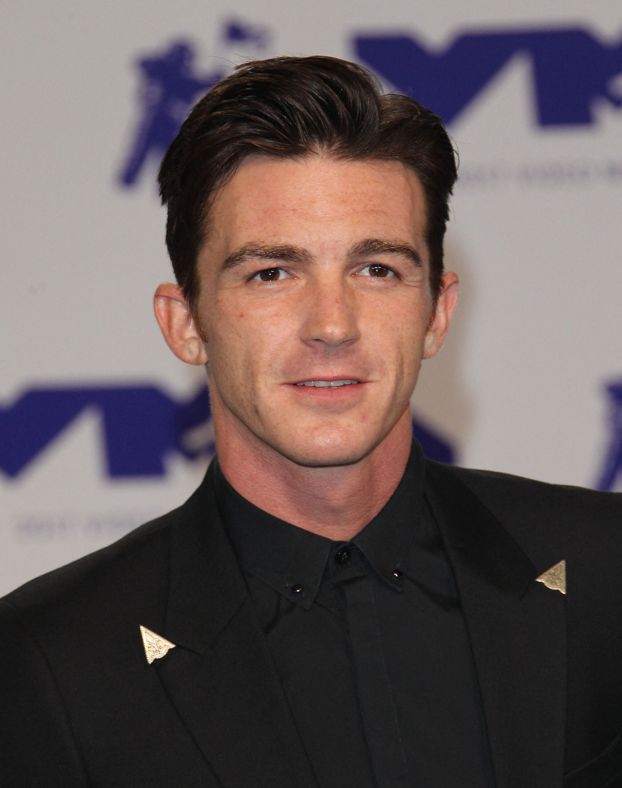 Drake Bell at 2017 MTV VMA Awards - Arrivals