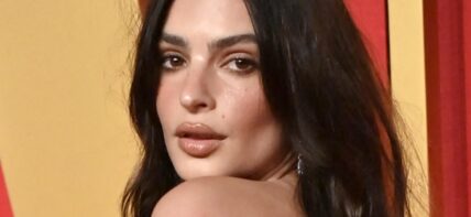 Emily Ratajkowski close up