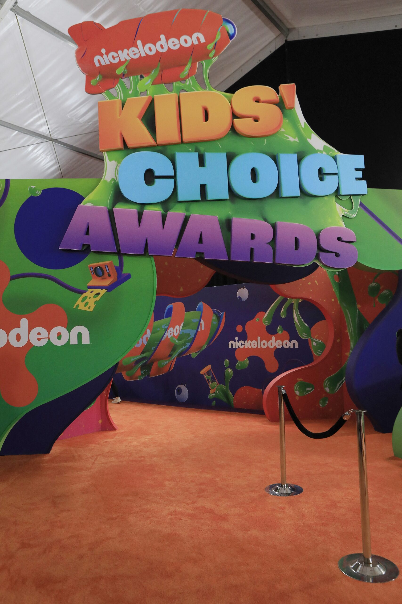 Nickelodeon Allegedly Sent Actors Computers With 'Child P-rn On Them'
