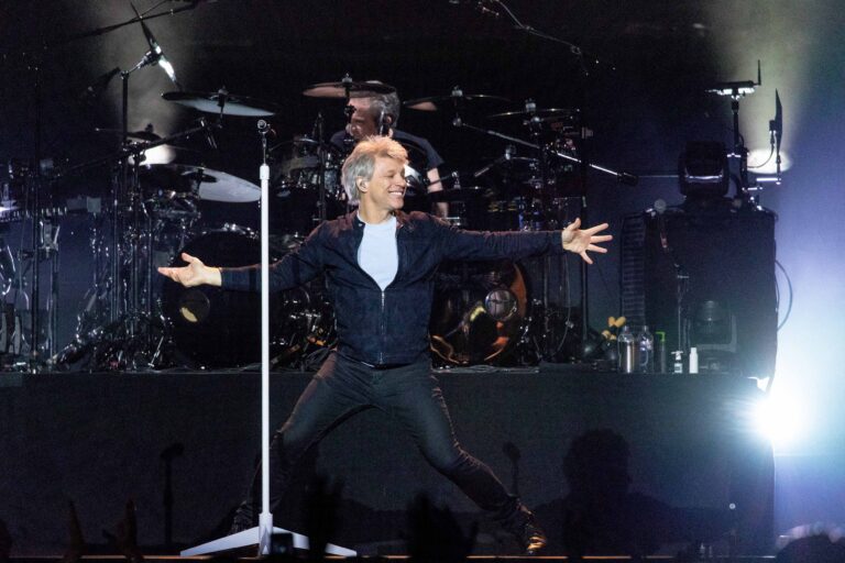 Jon Bon Jovi On The Road To Recovery: 'Not A Day Of It Is Easy'