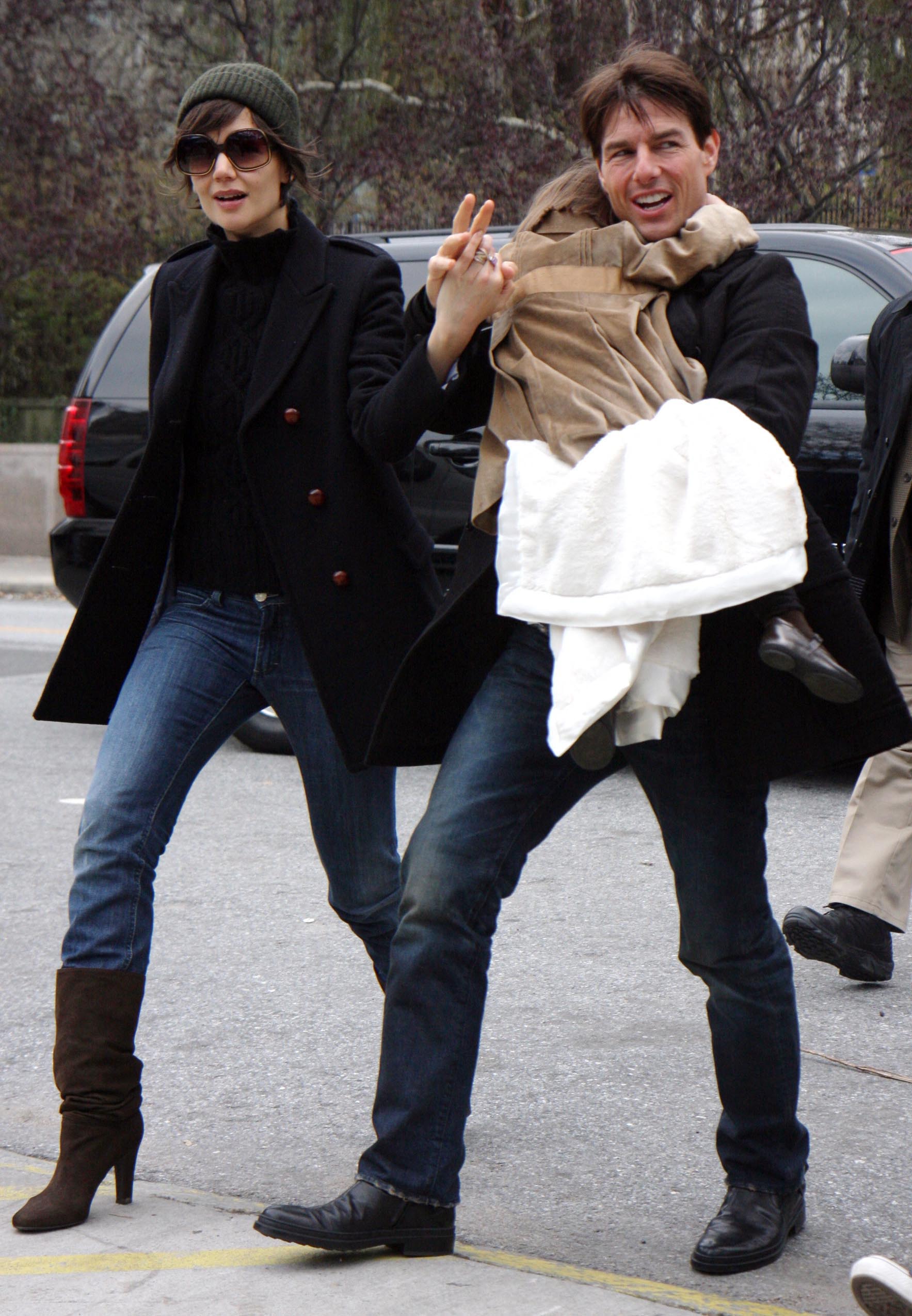 Tom Cruise and Katie Holmes with daughter Suir