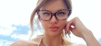 Dana Hamm In Tiny Bikini Shares When ‘Teacher Goes To The Beach’