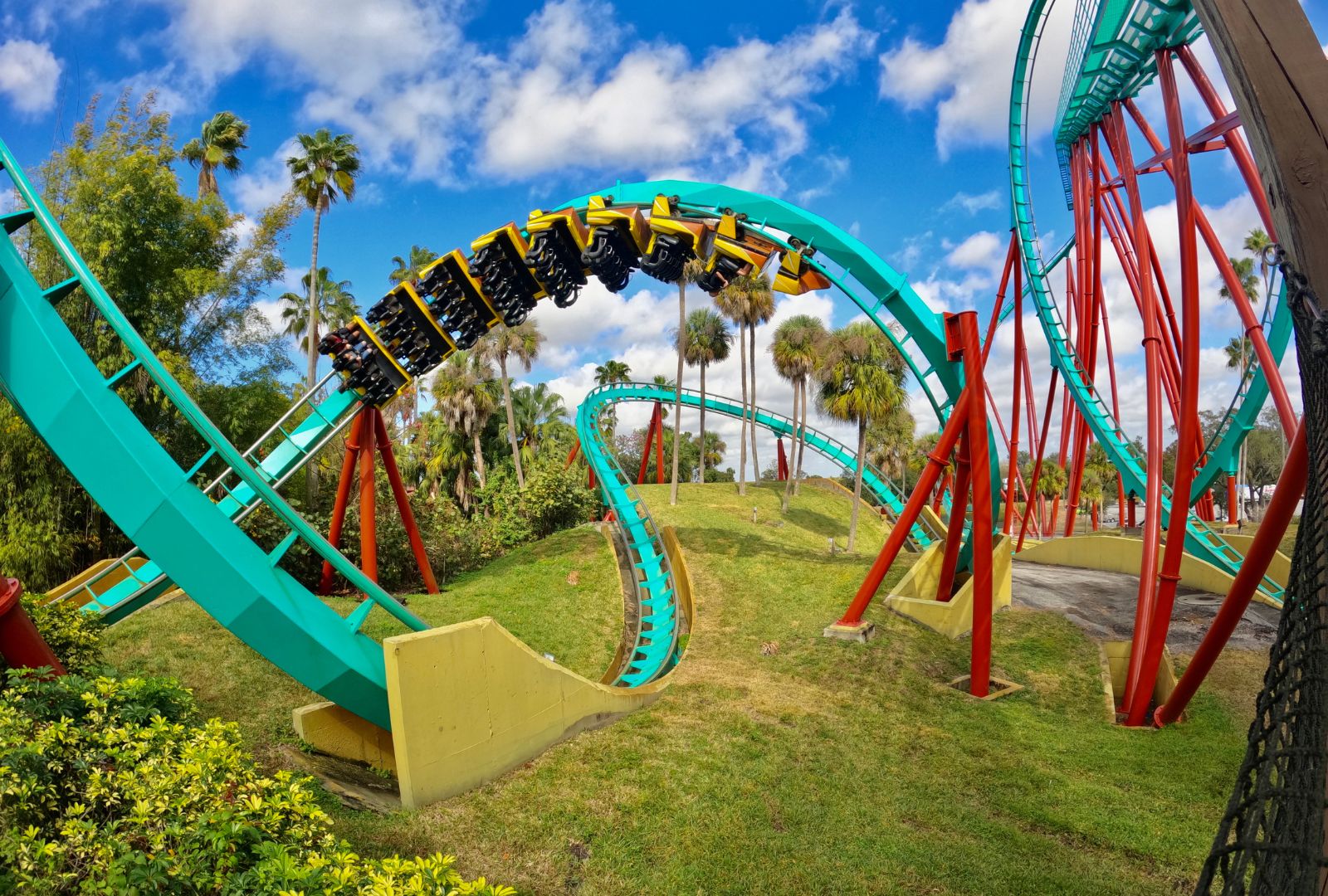11-Year-Old Girl ‘Propelled’ From Universal Studios Backlot Tram