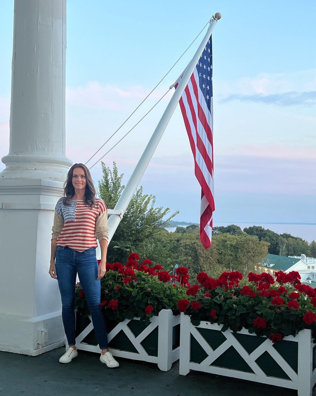 Donald Trump Accuser Karen McDougal Throws 'Brutal Shade' At Ex-President With This Bathtub Snap