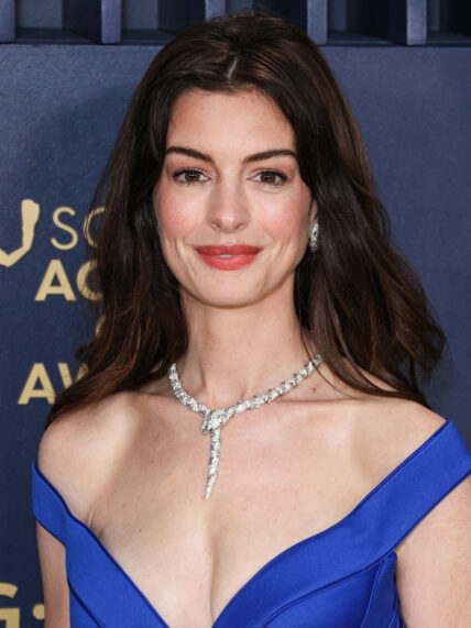 Anne Hathaway Reveals Which Two Hits She Thinks Are The Ultimate Pop Songs