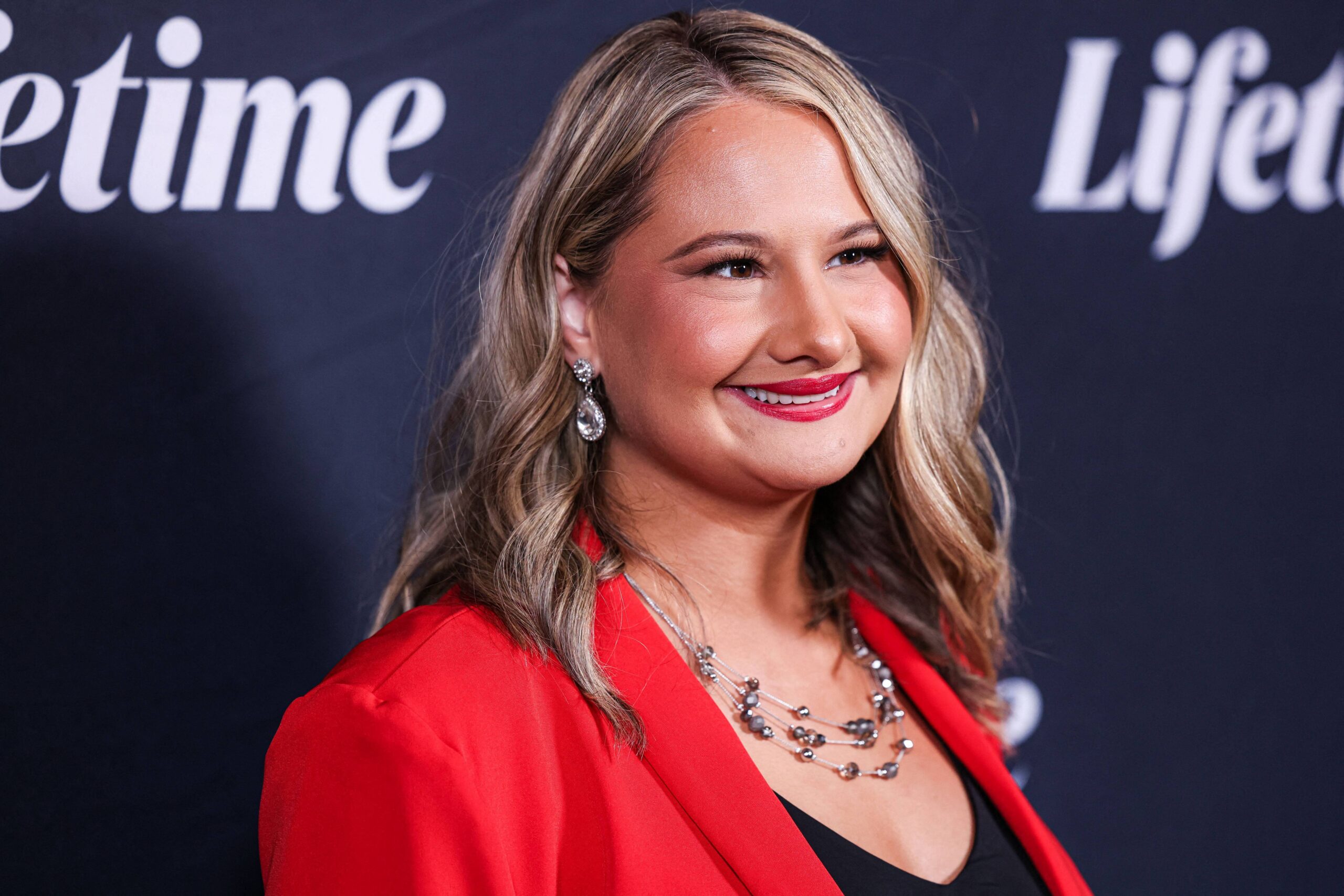Gypsy Rose Blanchard's JawDropping Snaps Of Dental Surgery
