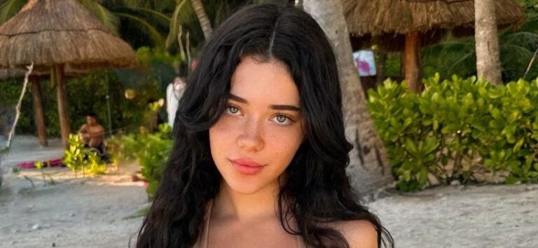 Vanessa Reinhardt Stuns In Her White Bikini During 'Boat Days'