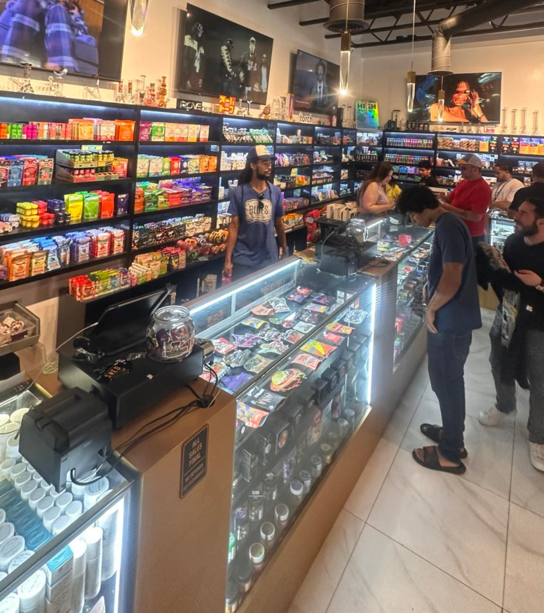 Snoop Dogg's Grand Opening of S.W.E.D.