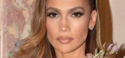 Jennifer Lopez poses close up
