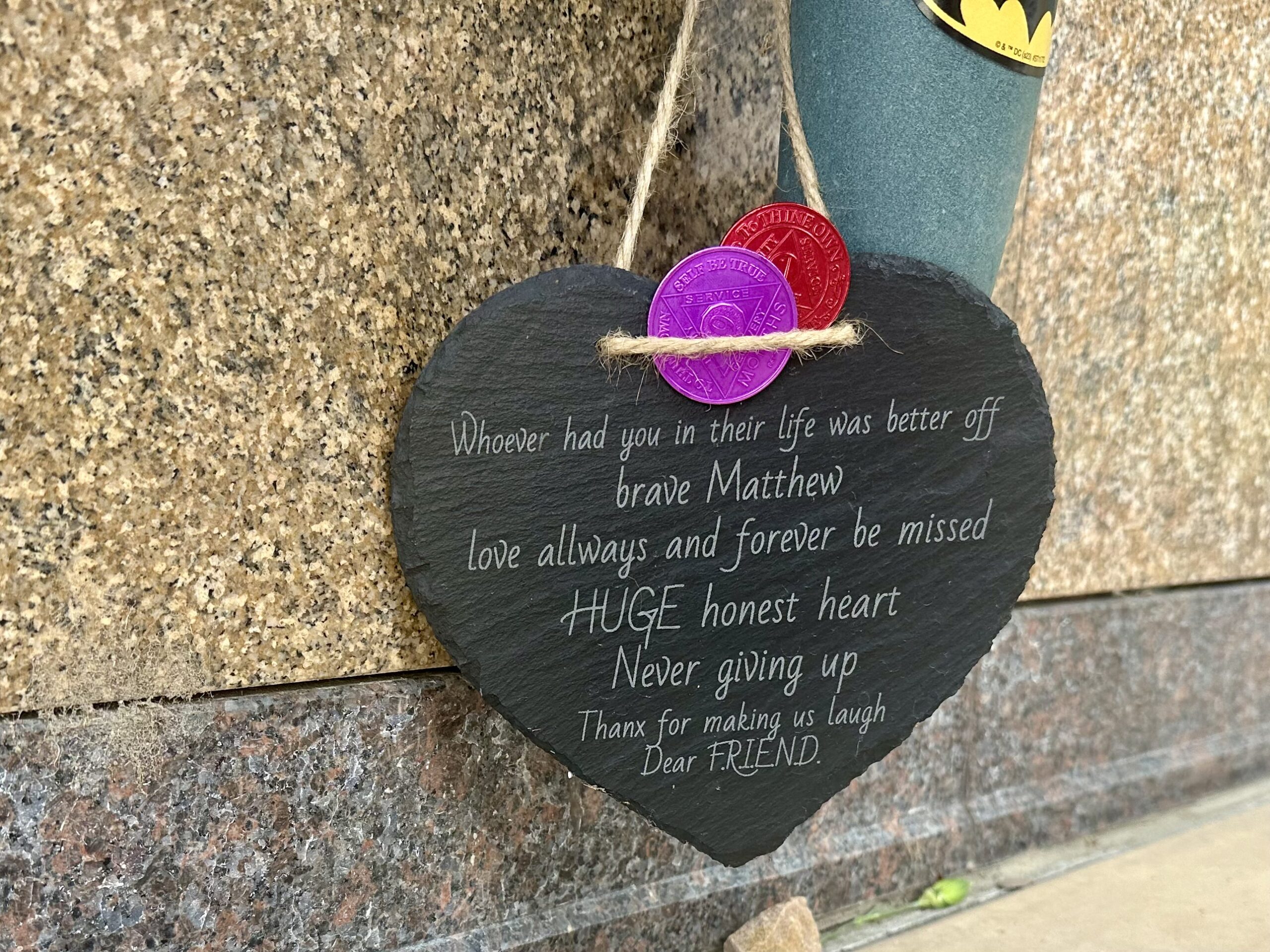 Matthew Perry Inscription Matthew Perry's Gravesite Adorned With Flowers By Loved Ones