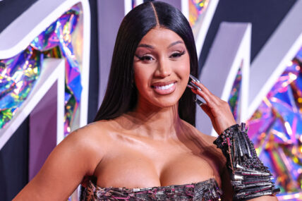 Cardi B wearing a Dilara Findikoglu dress arrives at the 2023 MTV Video Music Awards