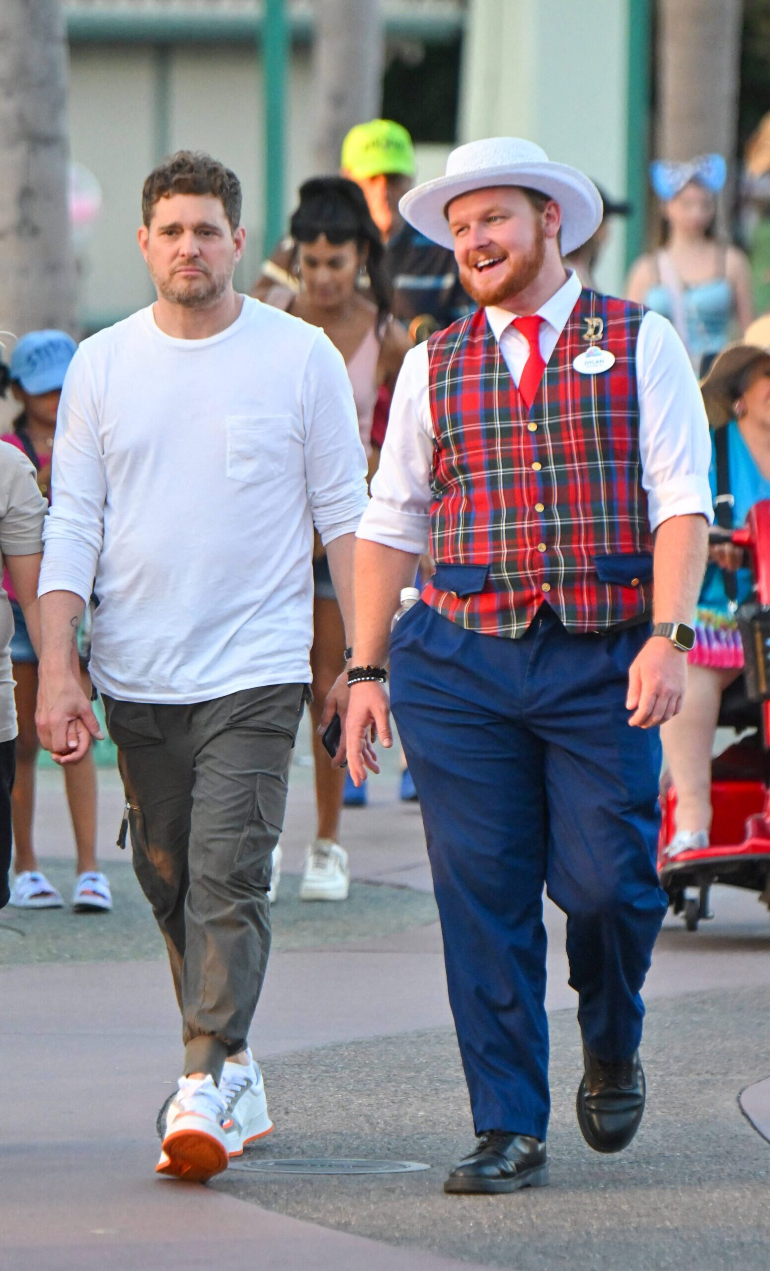 Michael Bublé has a fun day out at Disneyland with his family