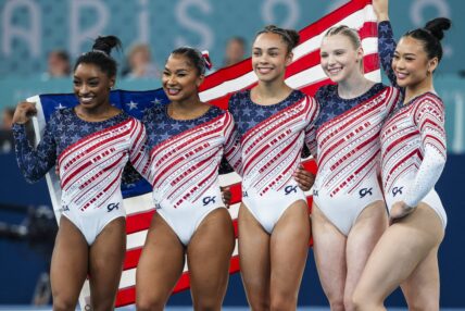 Simone Biles, Jordan Chiles, Hezley Rivera, Jade Carey, and Suni Lee after winning Team Gold