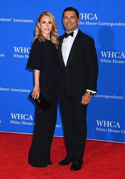 Kelly Ripa and Mark Consuelos arriving to the White House Correspondents? Dinner held at the Washington Hilton Hotel on April 29, 2023 in Washington D.C. © Arroyo-OConnor / AFF-USA.com. 29 Apr 2023 Pictured: Kelly Ripa and Mark Consuelos. Photo credit: Arroyo-OConnor / AFF-USA.com / MEGA TheMegaAgency.com +1 888 505 6342 (Mega Agency TagID: MEGA974763_019.jpg) [Photo via Mega Agency]