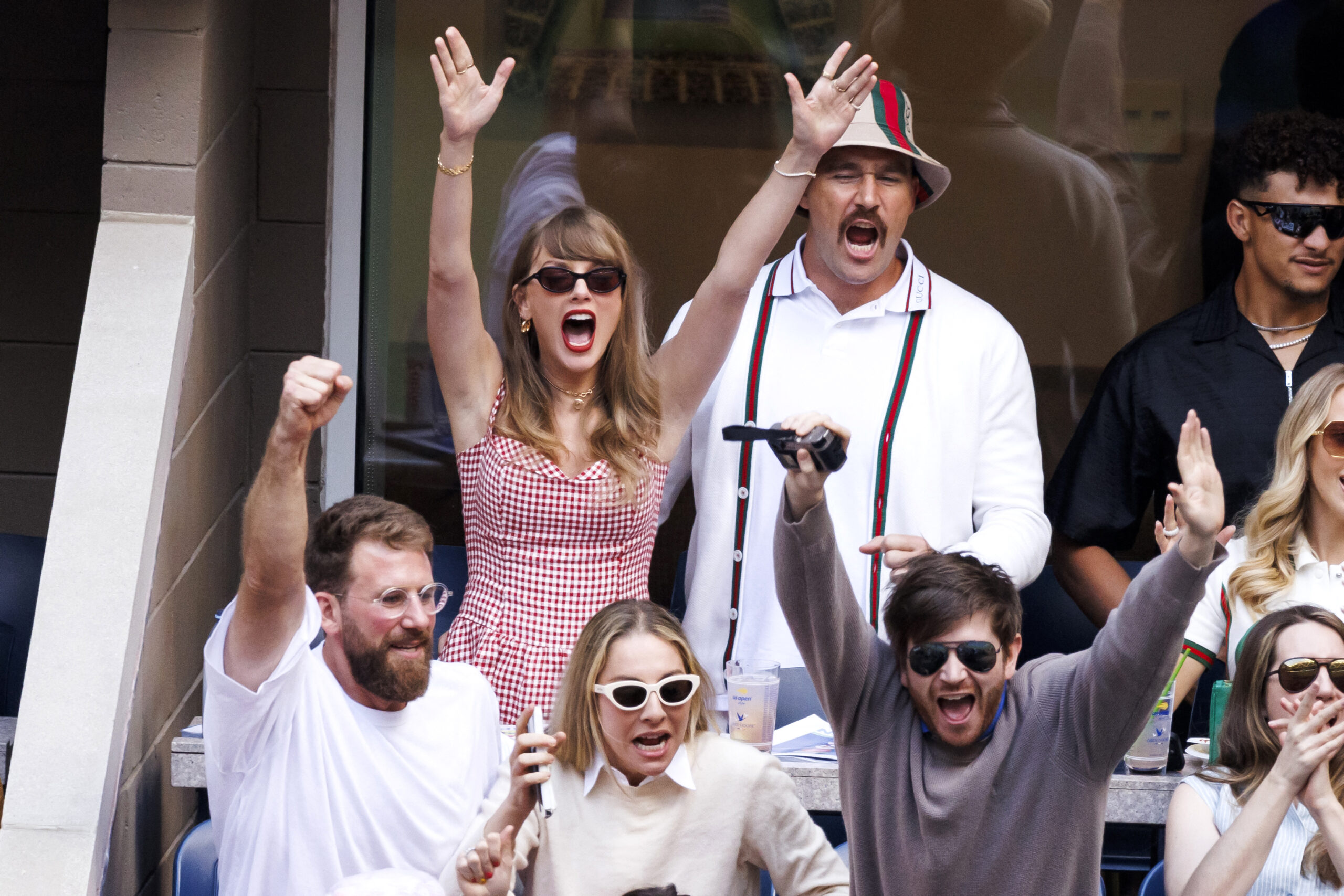 Taylor Swift and Travis Kelce put on a VERY loved-up display at the US Open