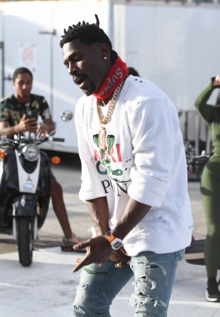 Antonio Brown films a rap video