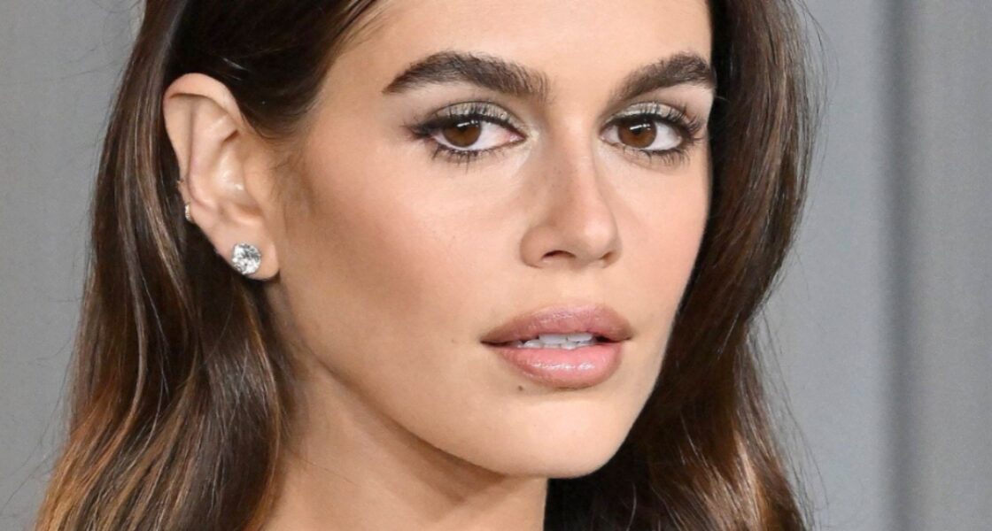 Kaia Gerber close up