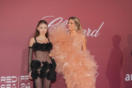 AmfAR Cannes Gala 30th edition Presented by Chopard and Red Sea International Film Festival at Hotel du Cap-Eden-Roc on May 23, 2024 in Cap d'Antibes, France. 23 May 2024 Pictured: Heidi Klum an Leni Olumi Klum. Photo credit: KCS Presse / MEGA TheMegaAgency.com +1 888 505 6342 (Mega Agency TagID: MEGA1143848_009.jpg) [Photo via Mega Agency]